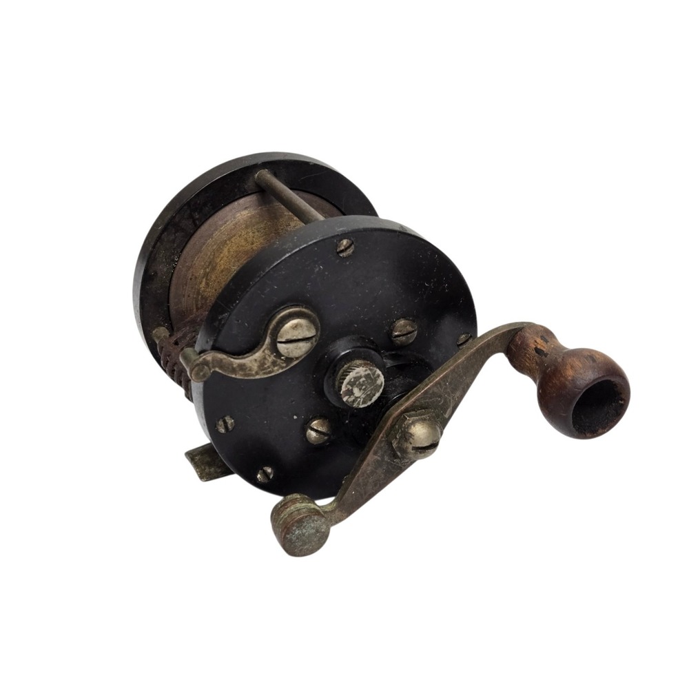 Vtg Montague Cruiser Bait Caster Fishing Reel 250 Yd Capacity USA 1930s